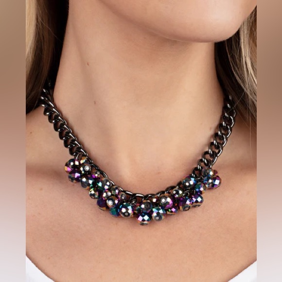 Chunky Gunmetal Chain oil spill Iridescent Necklace - Picture 3 of 3